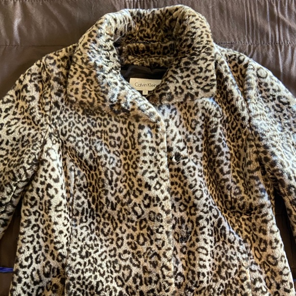 CALVIN KLEIN Super Soft Leopard Cheetah Print Faux Fur Coat - Picture 2 of 10